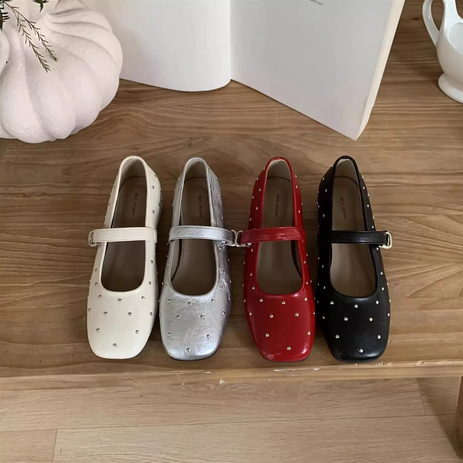 Damen Elegante Ballerinas mit dekorativen Strasssteinen Heidi Mode
