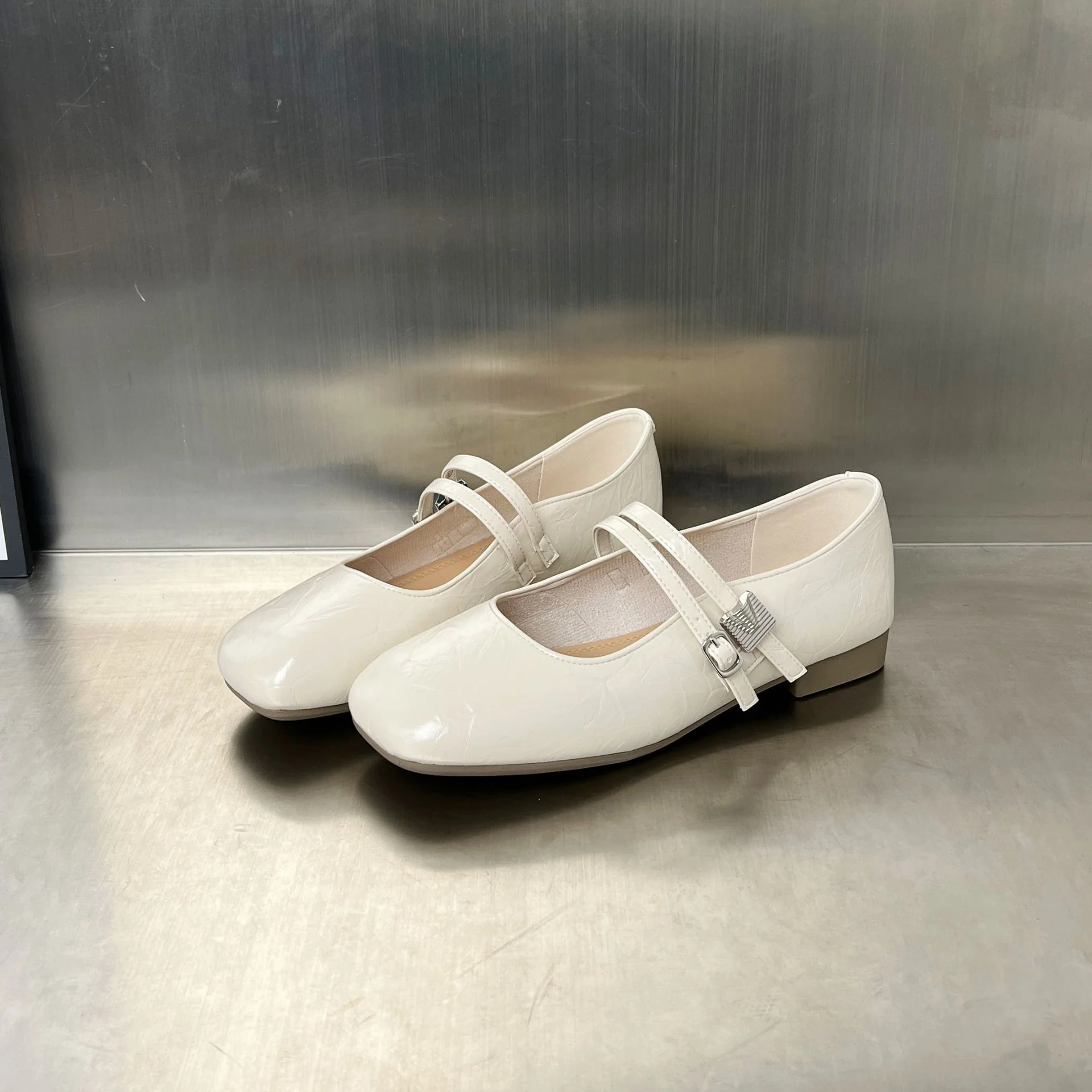 Damen Elegante Ballerinas mit doppeltem Riemendesign und komfortabler Innensohle Heidi Mode - Image 7