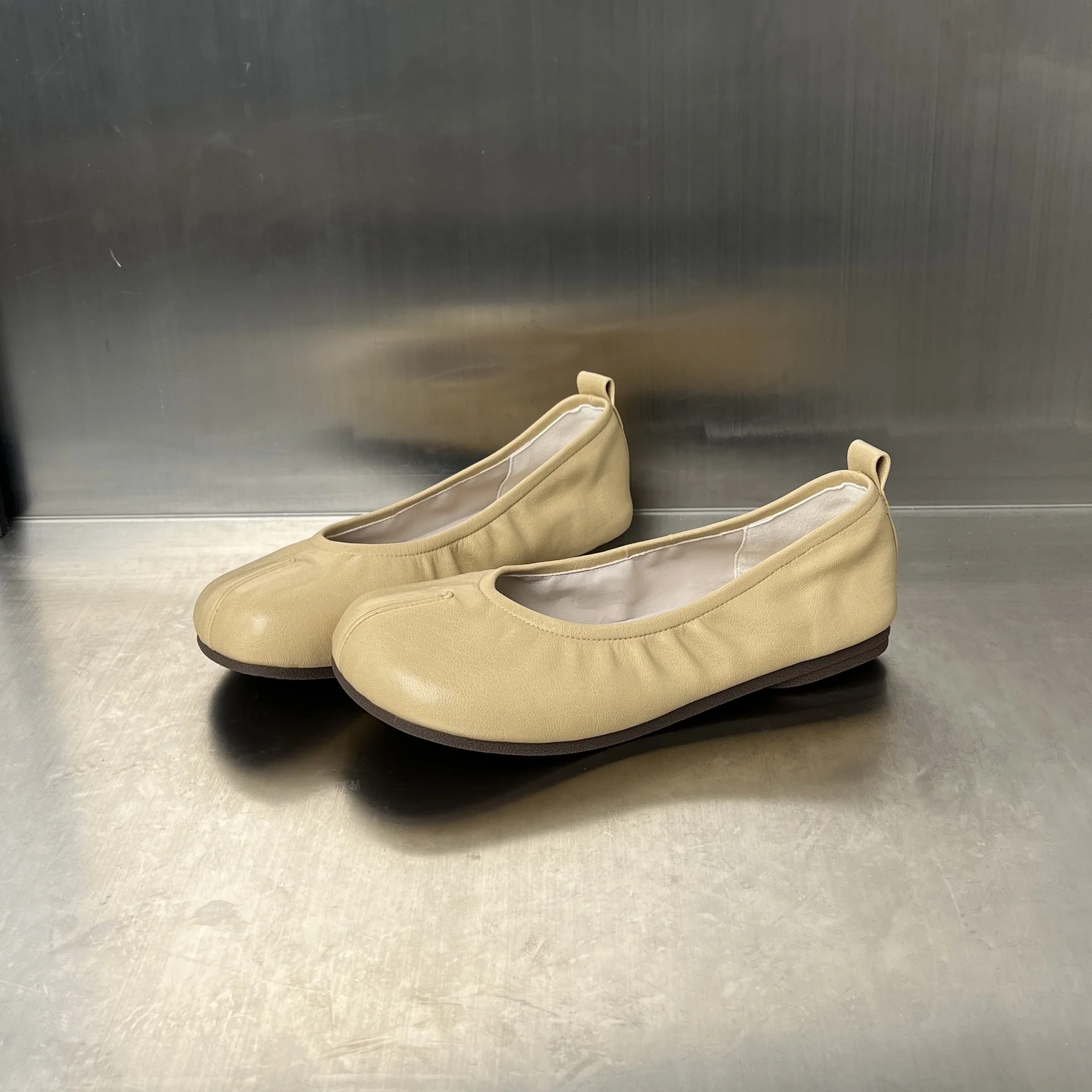 Damen elegante Ballerinas mit flexiblem Gummizug und leichtem Fußbett Heidi Mode - Image 3