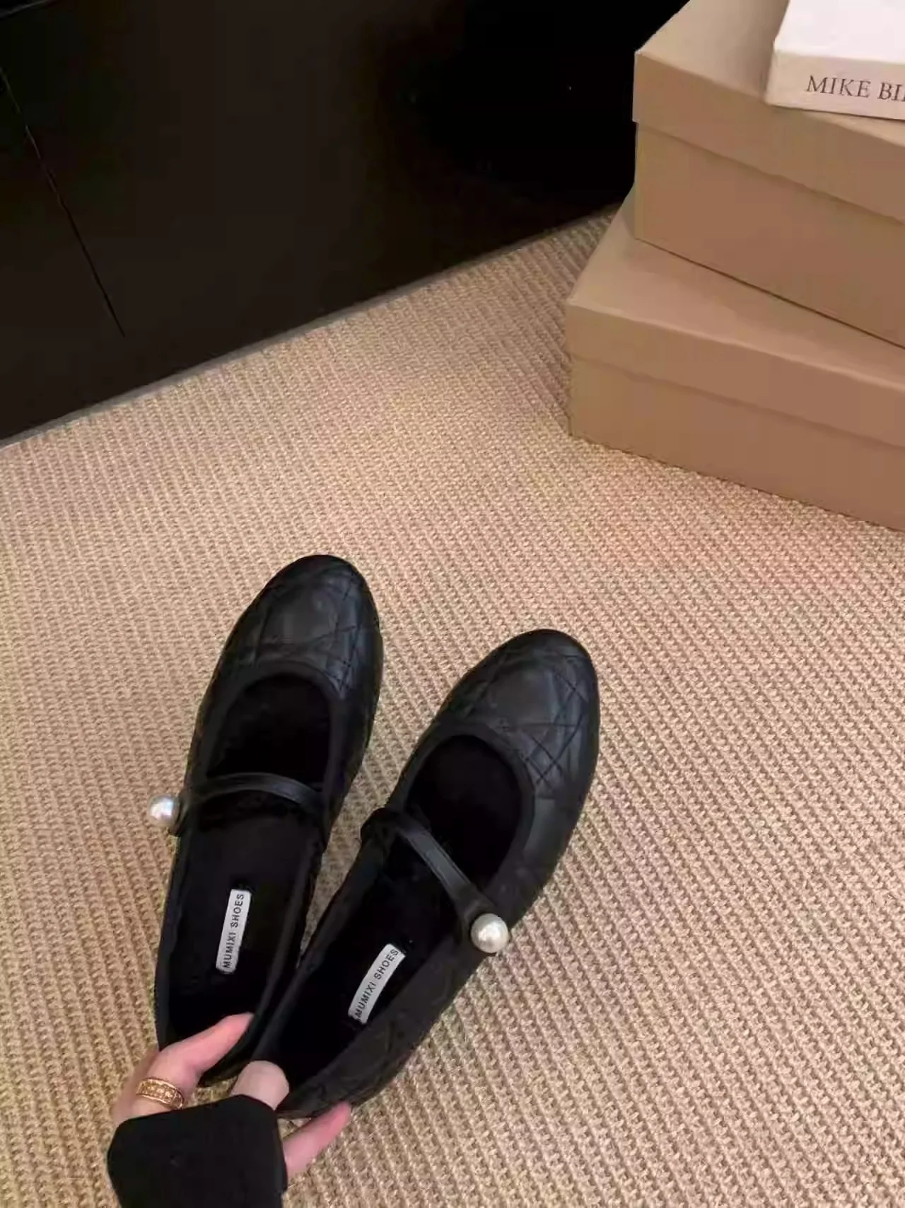 Damen elegante Ballerinas mit klassischem Schnitt und trendiger Zierborte Heidi Mode - Image 8