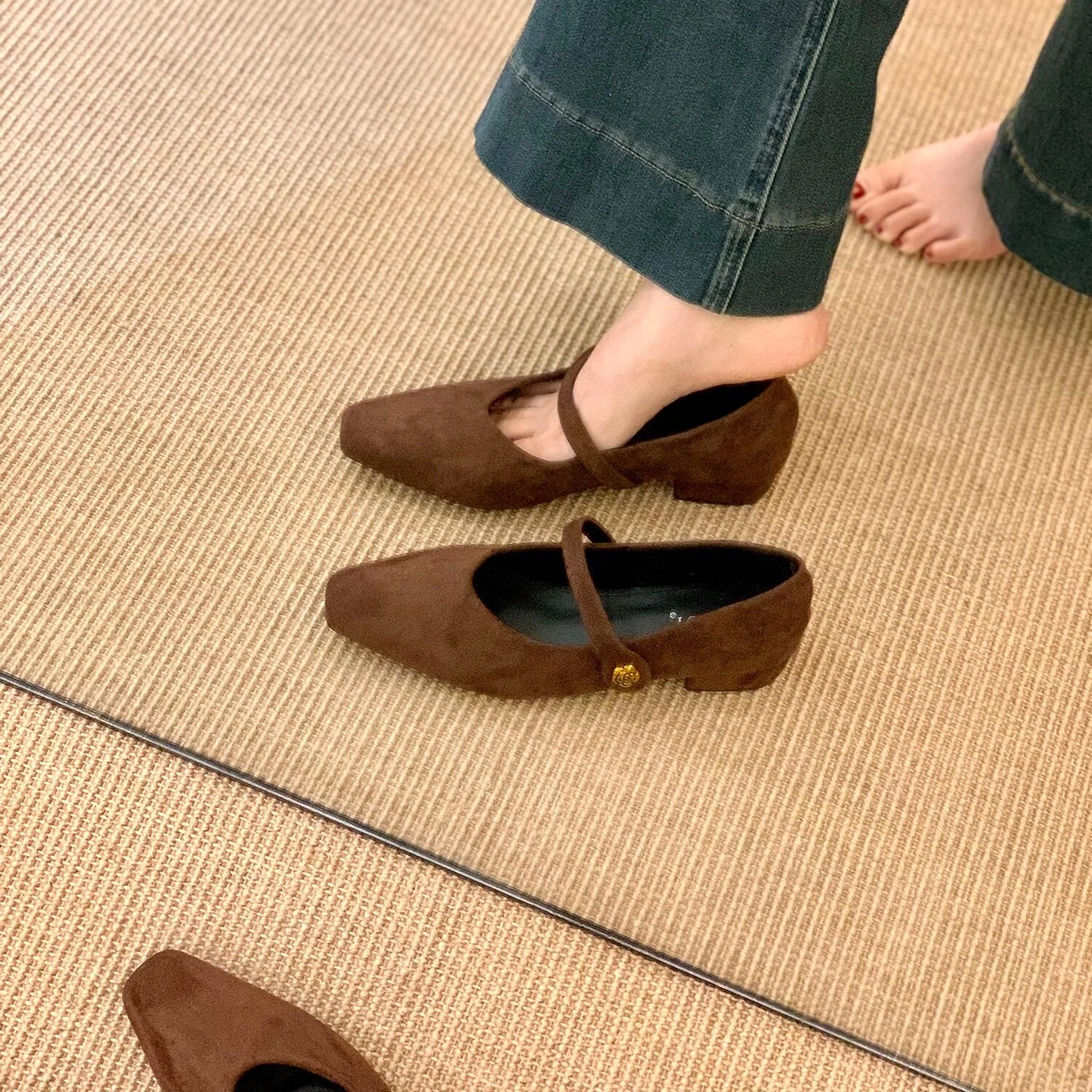 Damen elegante Ballerinas mit modischem Riemchen und hochwertigem Veloursleder Heidi Mode - Image 4