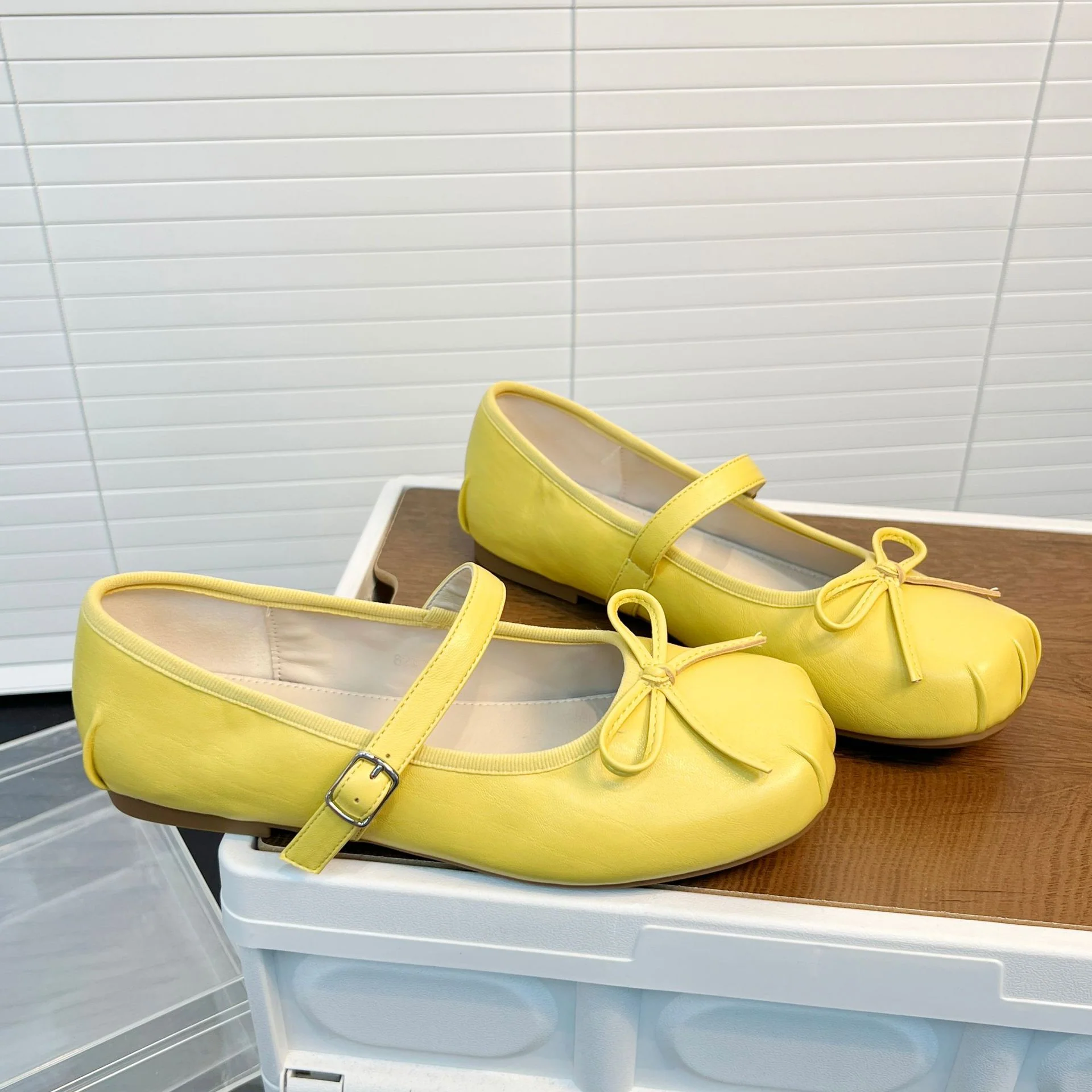 Damen Elegante Ballerinas mit süßem Schleifenakzent und praktischem Riemen Heidi Mode - Image 5