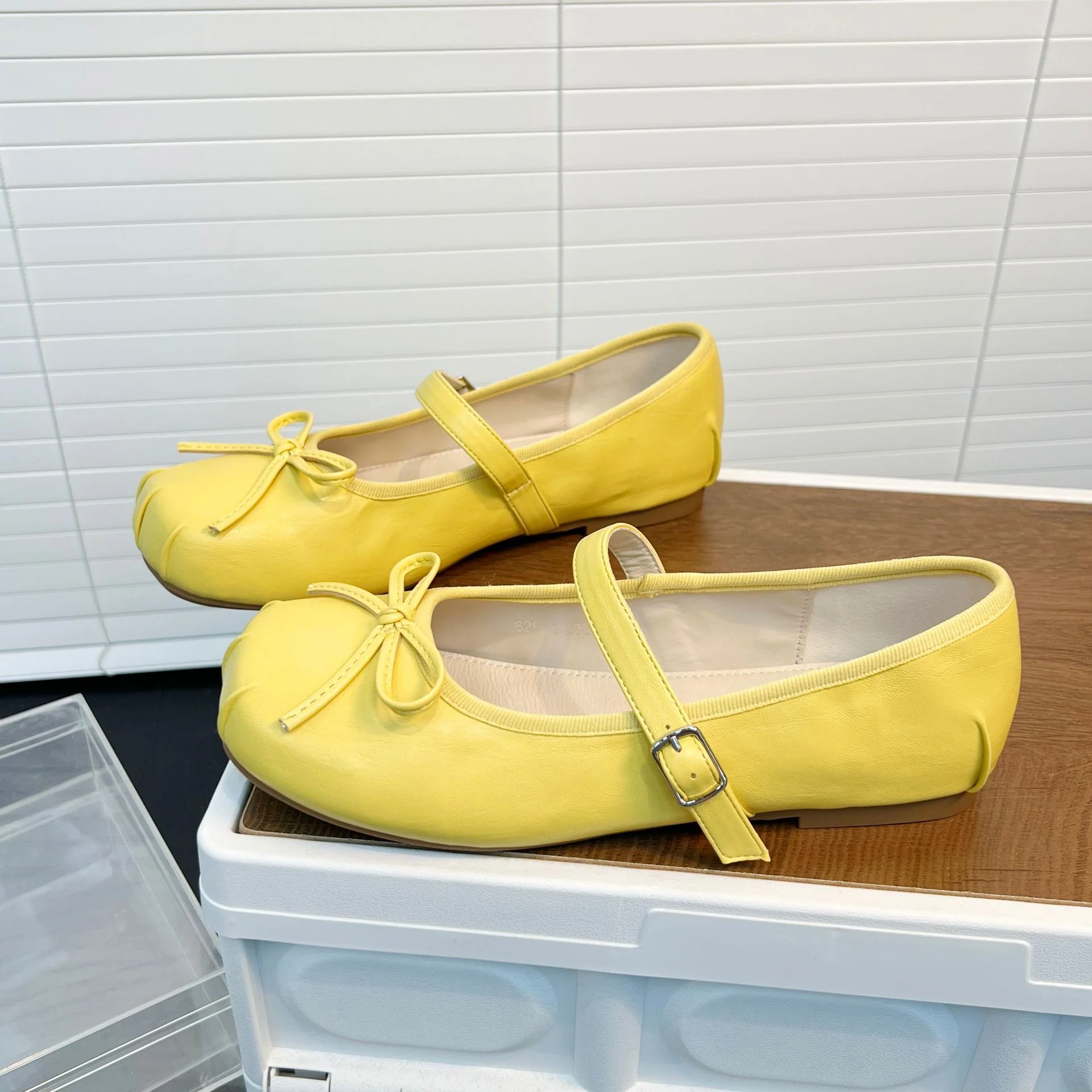 Damen Elegante Ballerinas mit süßem Schleifenakzent und praktischem Riemen Heidi Mode - Image 7