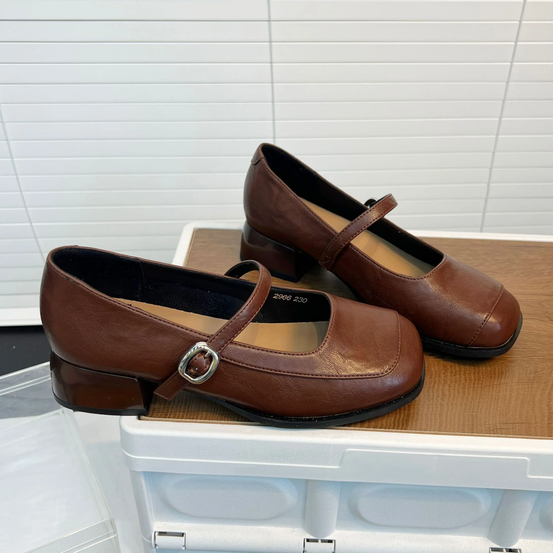 Damen elegante Ballerinas mit verstellbarem Riemen und bequemem Fußbett Heidi Mode - Image 4