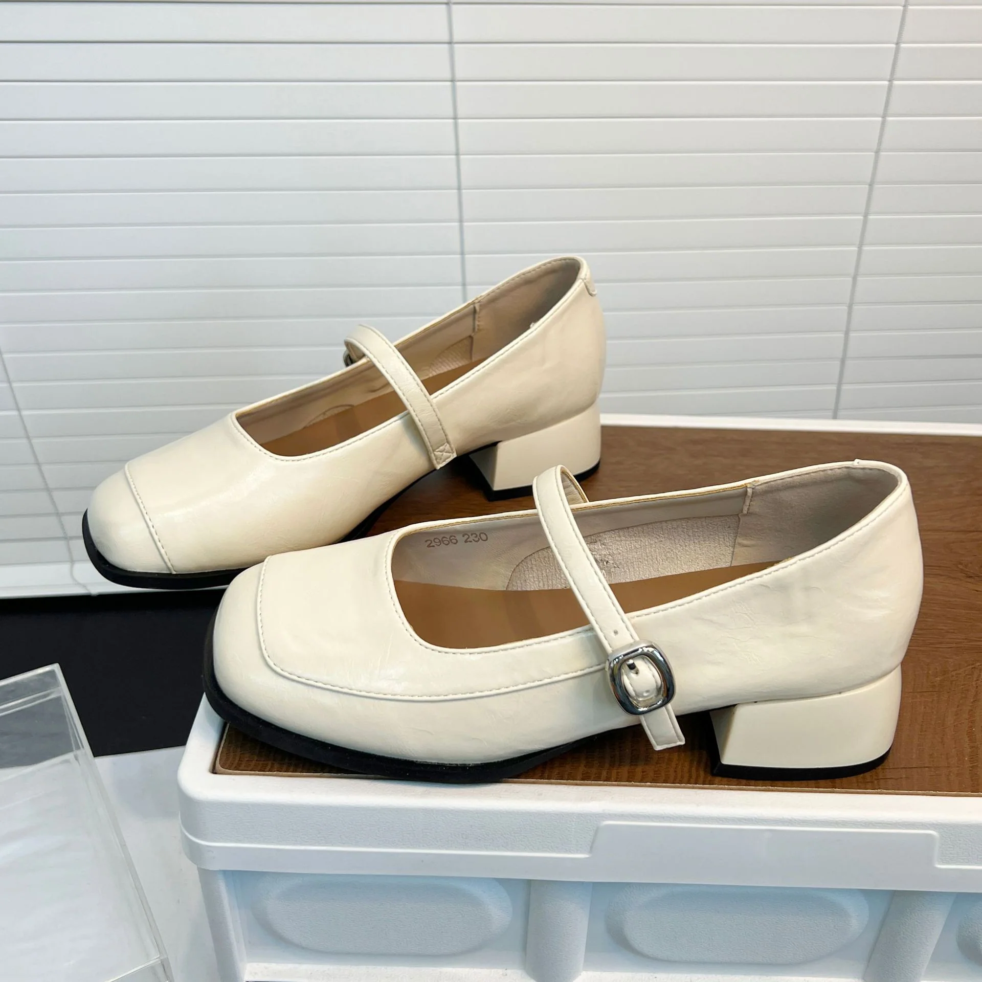 Damen elegante Ballerinas mit verstellbarem Riemen und bequemem Fußbett Heidi Mode - Image 6