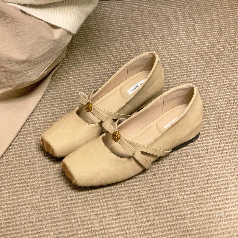 Damen elegante Ballerinas mit verstellbarem Riemen und dekorativer Blüte Heidi Mode - Image 8