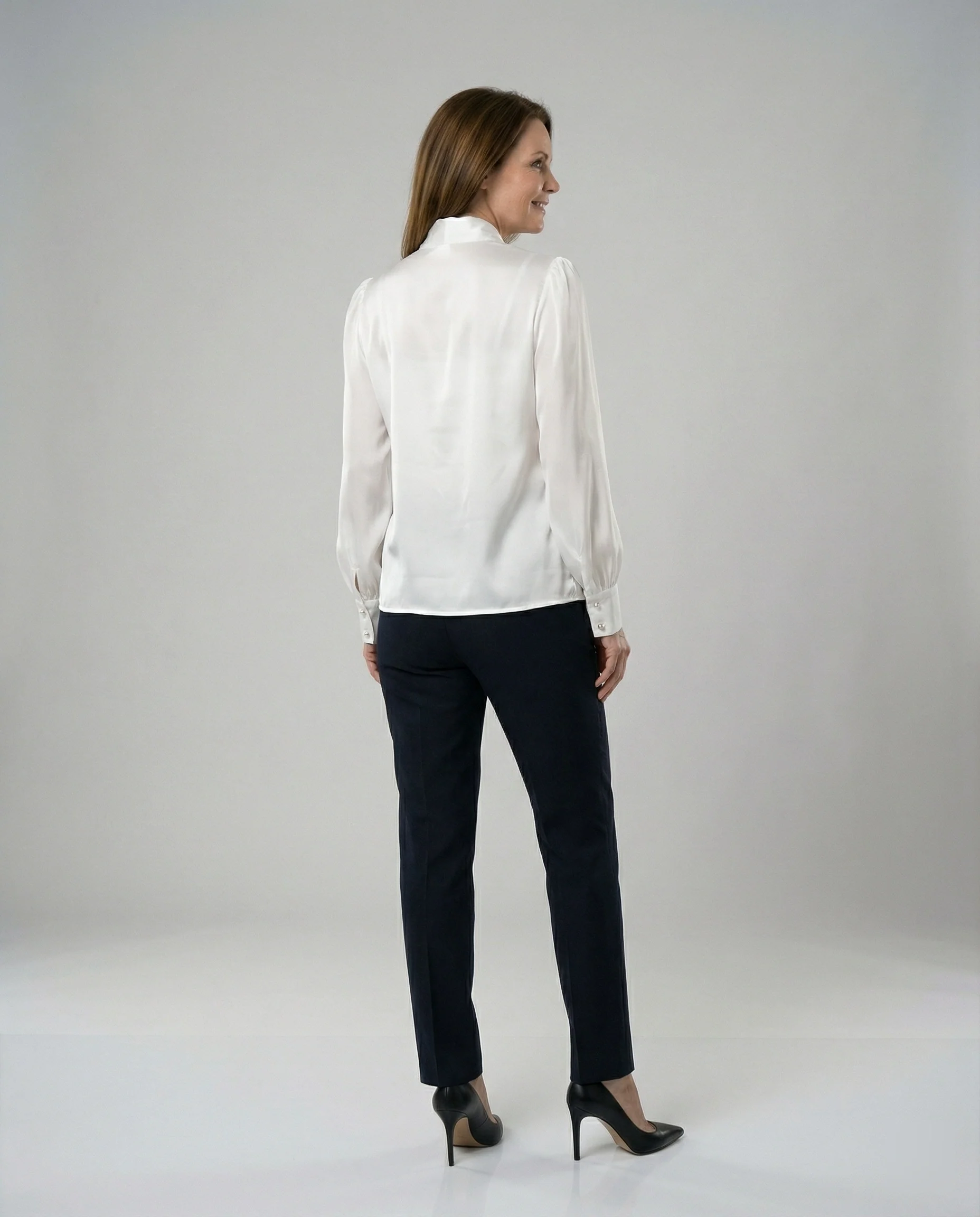Damen Bluse mit Rüschendetails - Image 4