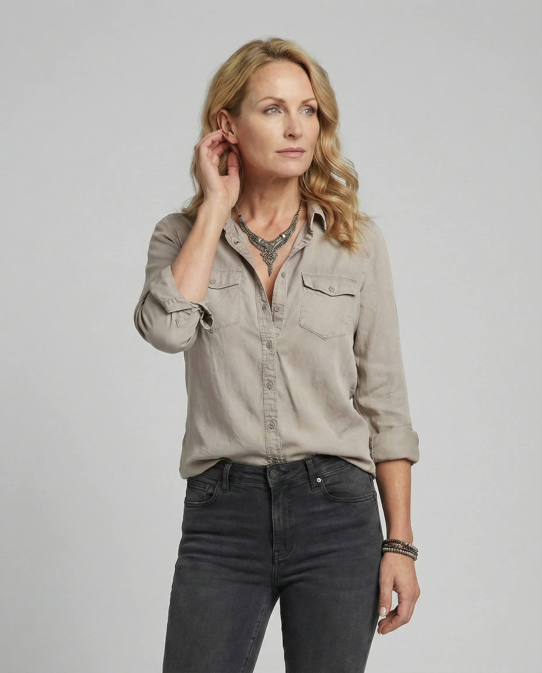 Damen elegante Bluse mit tiefem V-Ausschnitt - Image 5