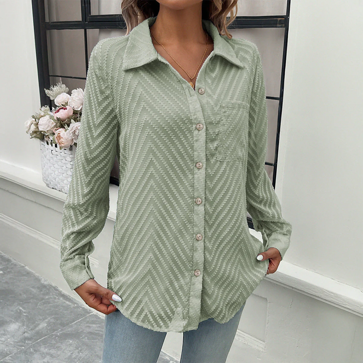 Damen Elegante Bluse mit Transparenten Ärmeln und Knopfverschlüssen Heidi-Mode - Image 7