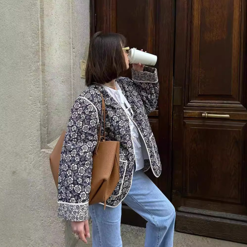 Damen Elegante Floral-Jacke Im Oversized-Schnitt mit Strukturierten Details Heidi-Mode