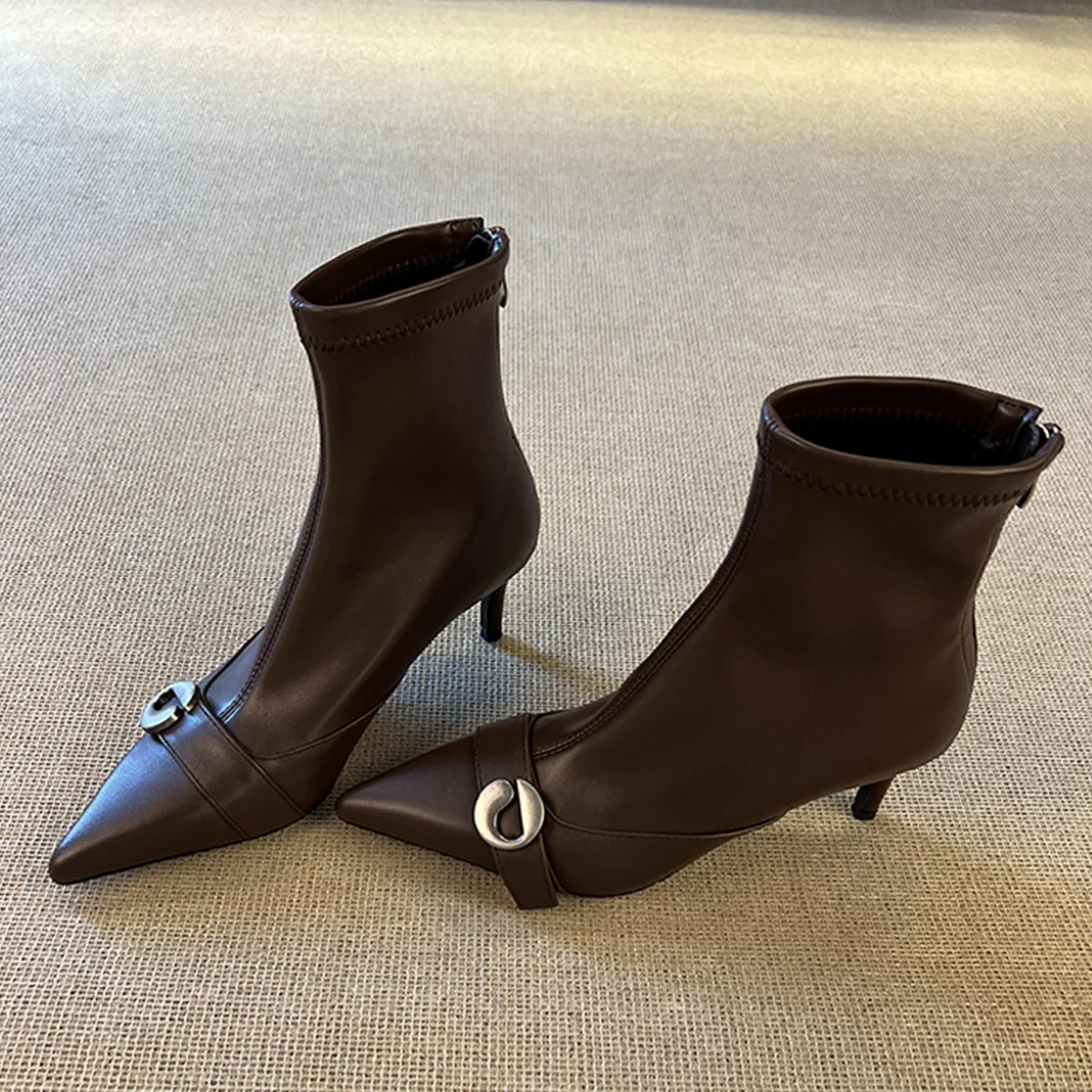 Damen elegante High Heel Stiefeletten mit modischer Schnallenverzierung Heidi Mode - Image 6