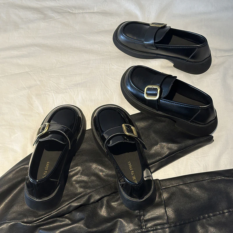 Damen Elegante Loafers mit glänzender Oberfläche und dekorativem Schnallenverschluss Heidi Mode - Image 2