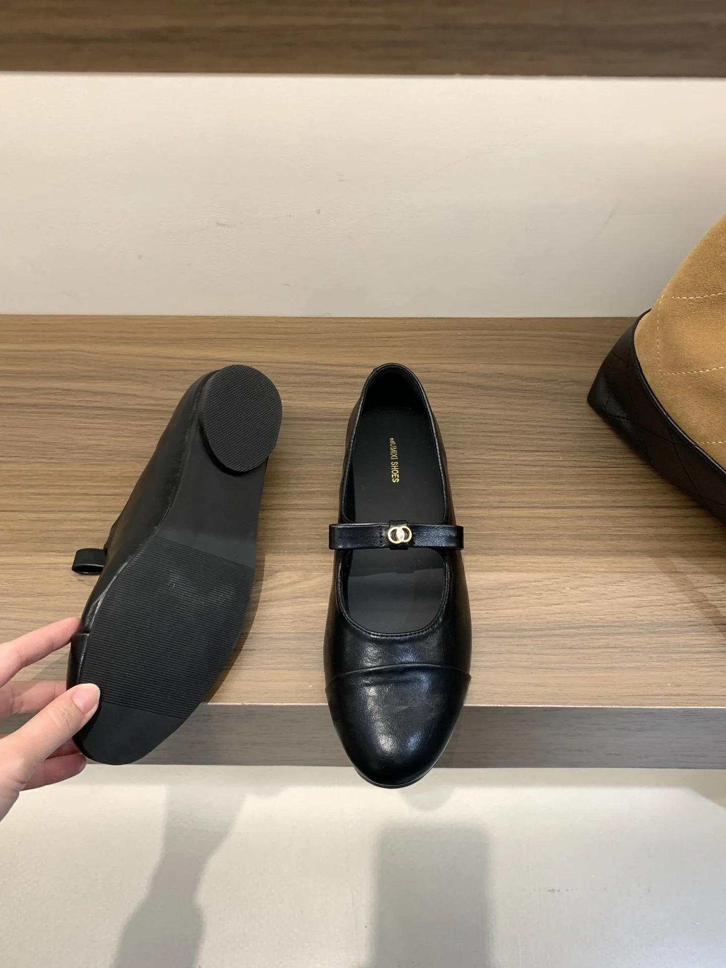 Damen Elegante Mary Jane Ballerinas mit modischem Riemchen und komfortablem Fußbett Heidi Mode - Image 11