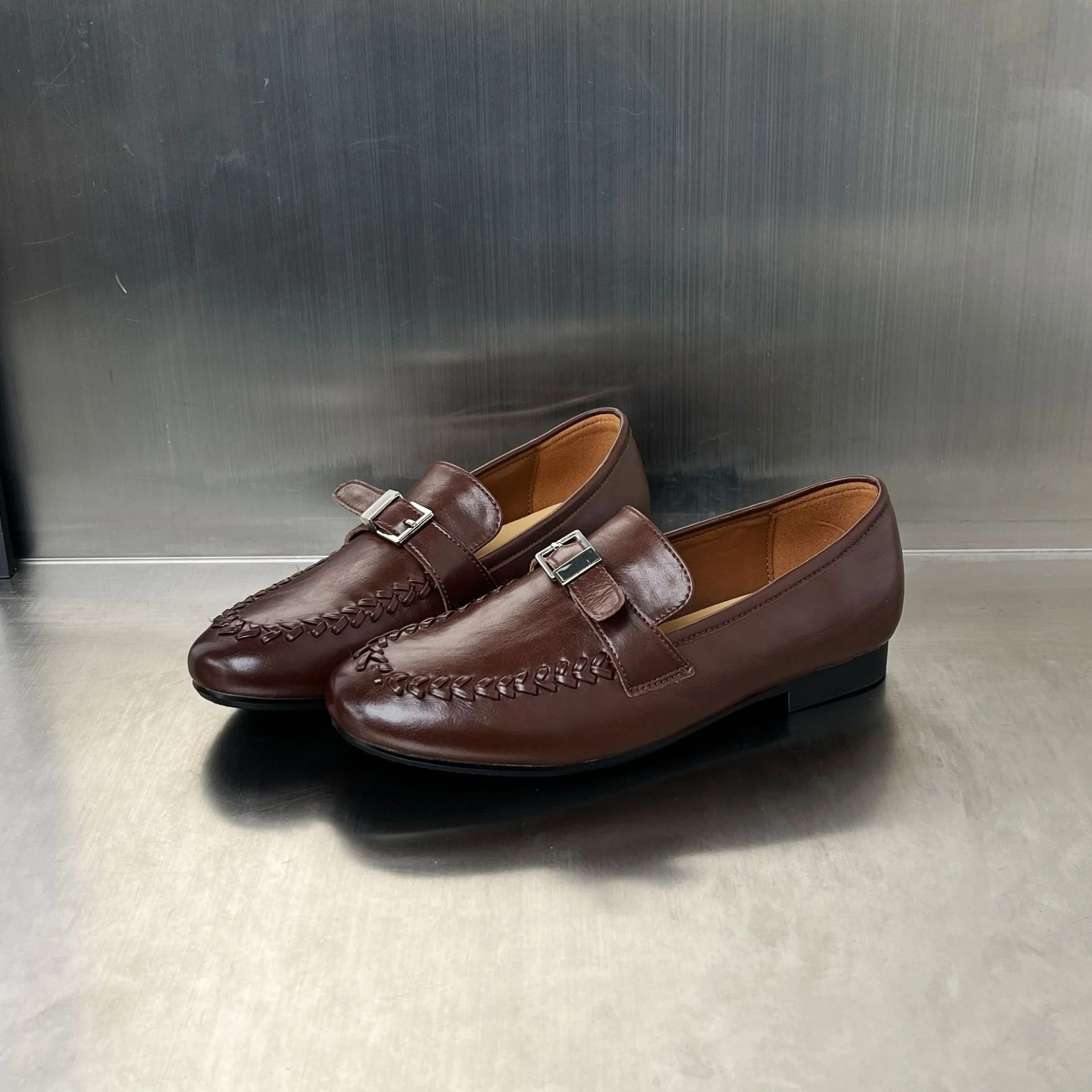 Damen Elegante Mokassins aus hochwertigem Leder mit stilvoller Schnallenverzierung Heidi Mode - Image 2