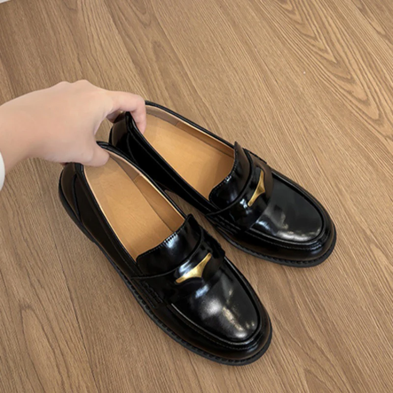 Damen Elegante Mokassins mit goldener Schnalle und bequemer Innensohle Heidi Mode - Image 6