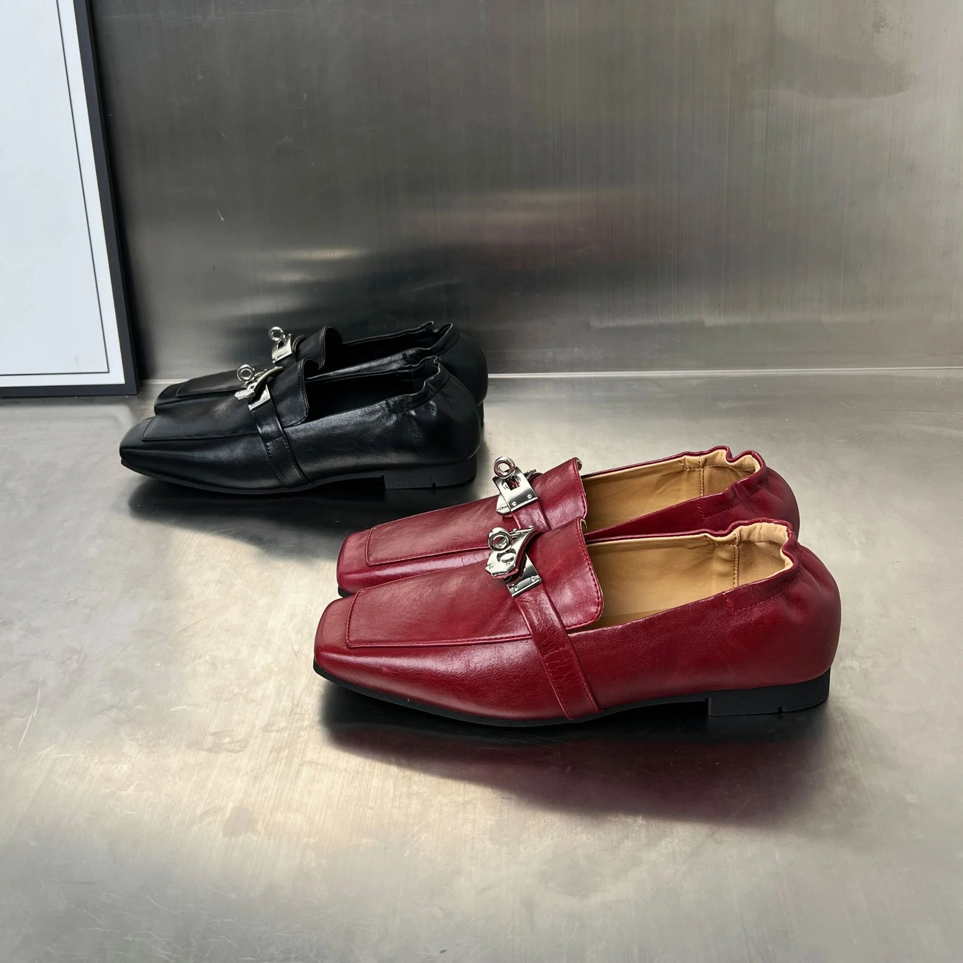 Damen Elegante Mokassins mit modischer Schnallenverzierung Heidi Mode - Image 3