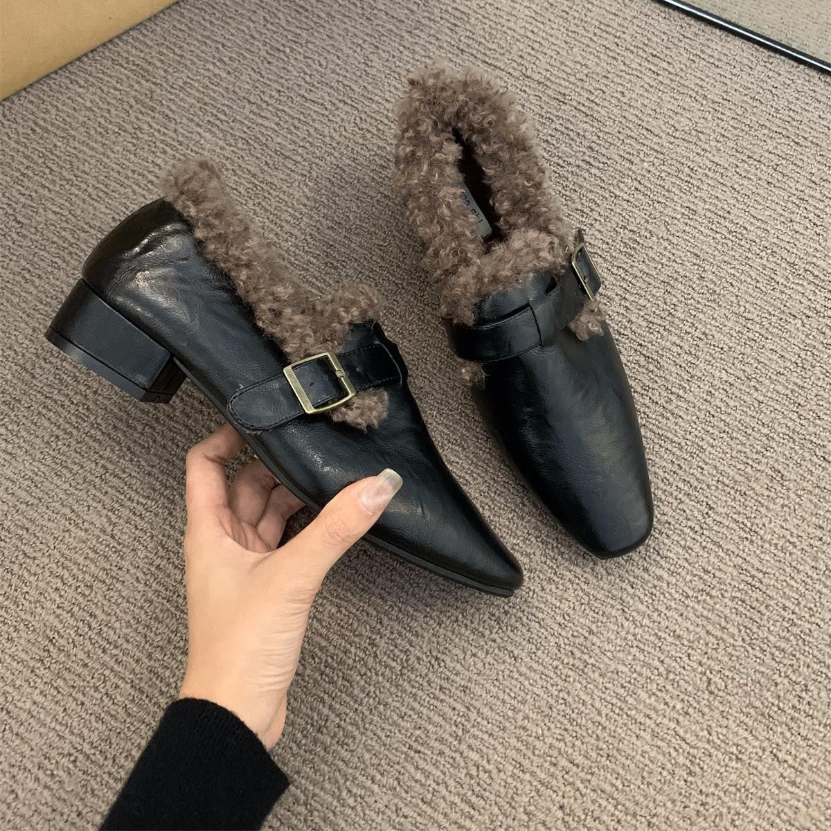 Damen Elegante Mokassins mit warmem Kunstfellkragen und modischer Schnalle Heidi Mode - Image 7