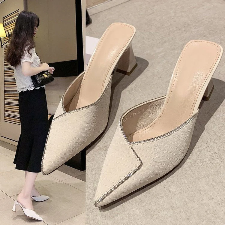 Damen Elegante Mules mit Spitzem Zehenbereich und Schickem Glanz Heidi-Mode