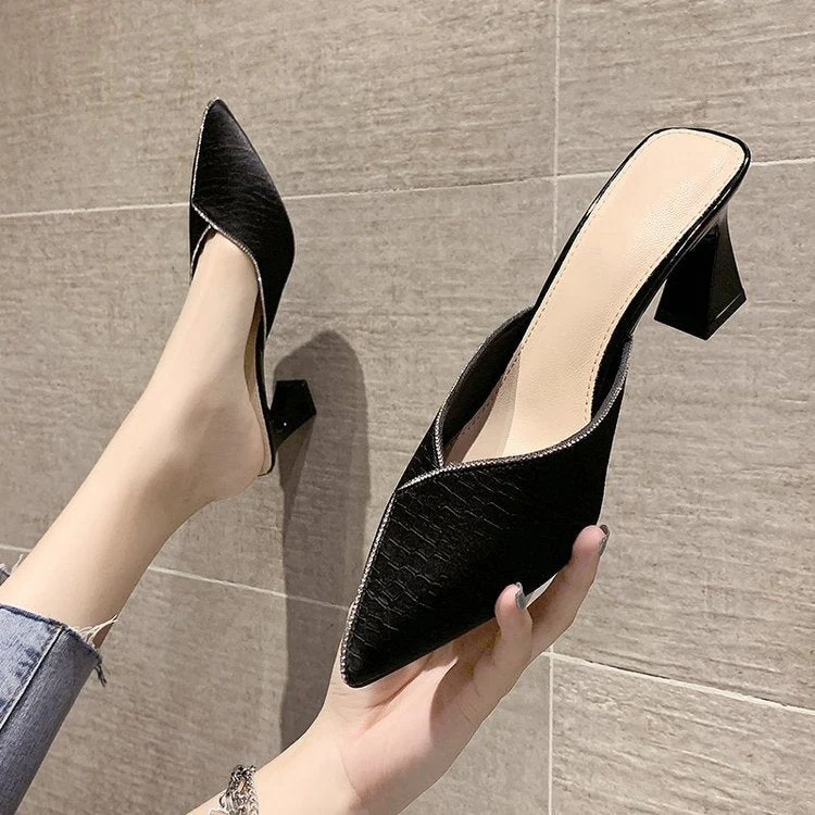 Damen Elegante Mules mit Spitzem Zehenbereich und Schickem Glanz Heidi-Mode - Image 4