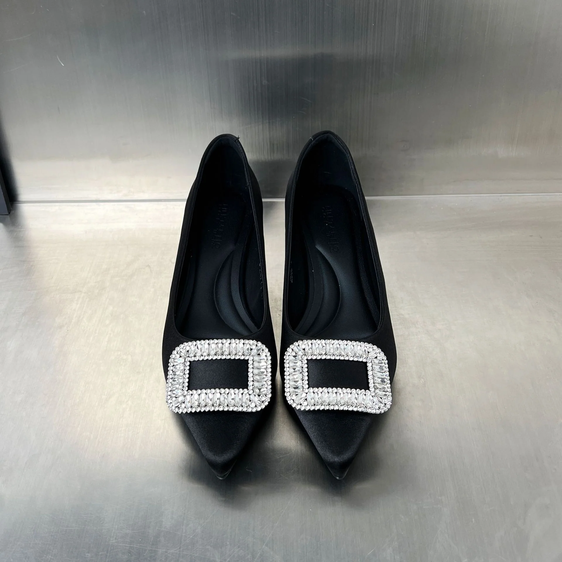 Damen elegante Pumps mit funkelndem Strass-Buckle und schickem Absatz Heidi Mode - Image 2