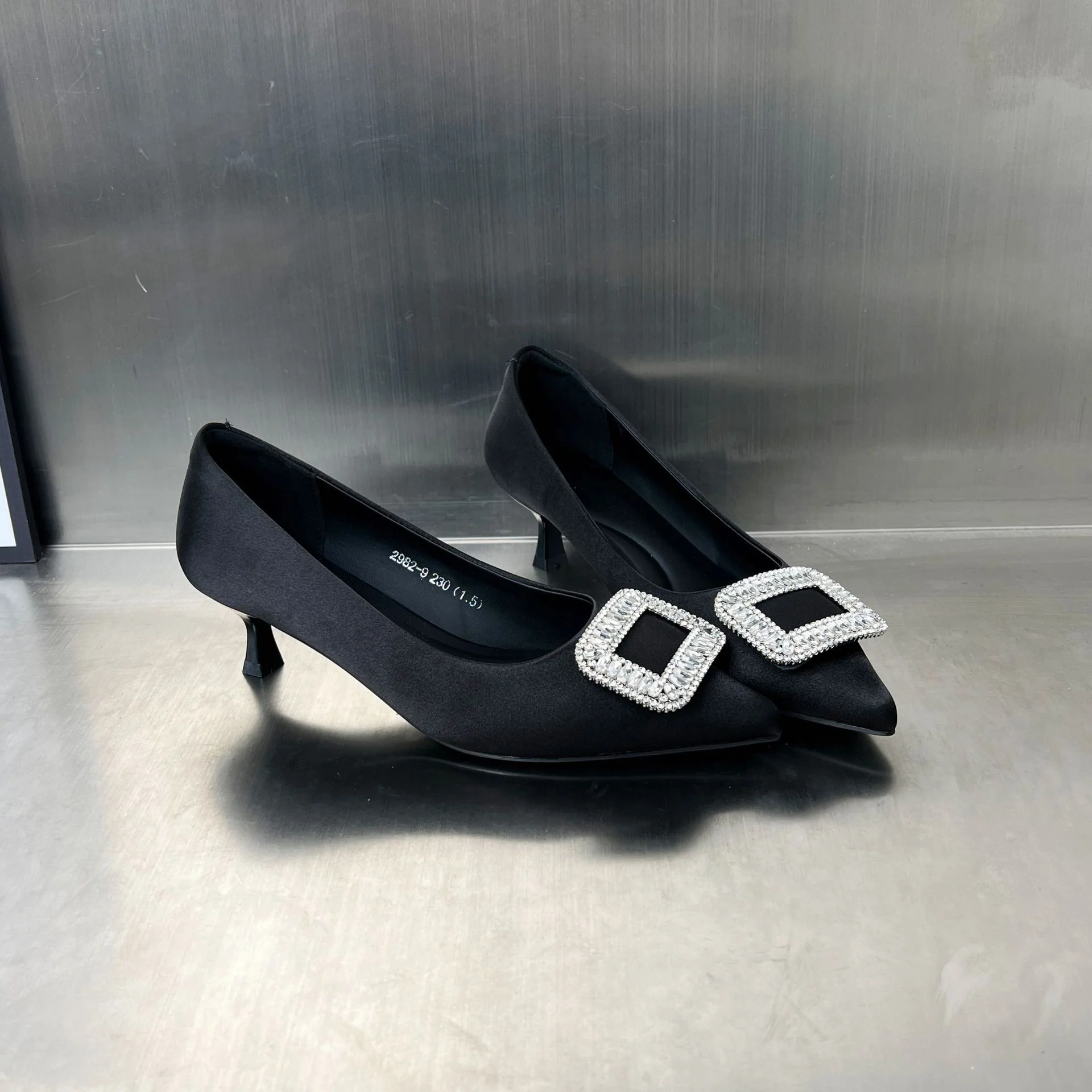 Damen elegante Pumps mit funkelndem Strass-Buckle und schickem Absatz Heidi Mode - Image 3