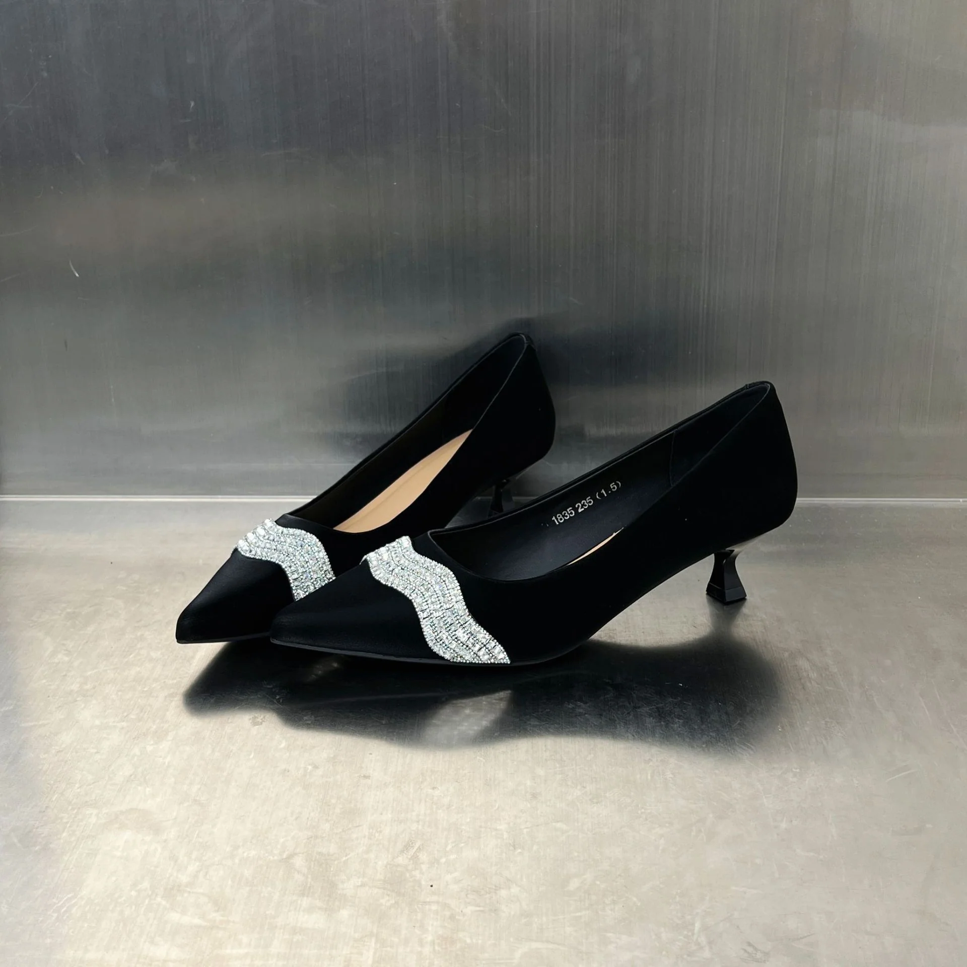 Damen elegante Pumps mit funkelnden Strassdetails Heidi Mode - Image 7