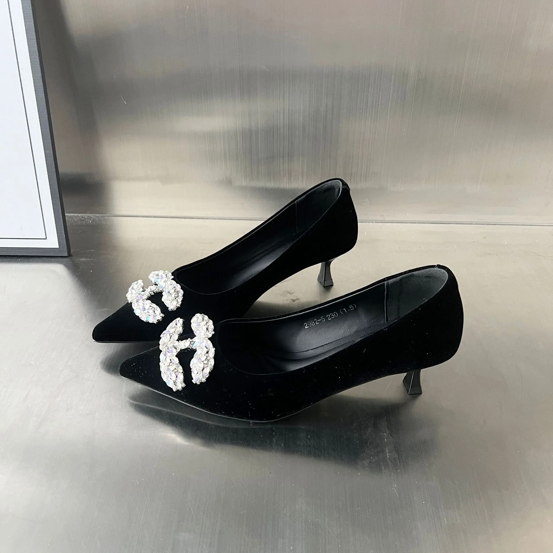 Damen Elegante Pumps mit glamourösem Strassbesatz Heidi Mode - Image 6