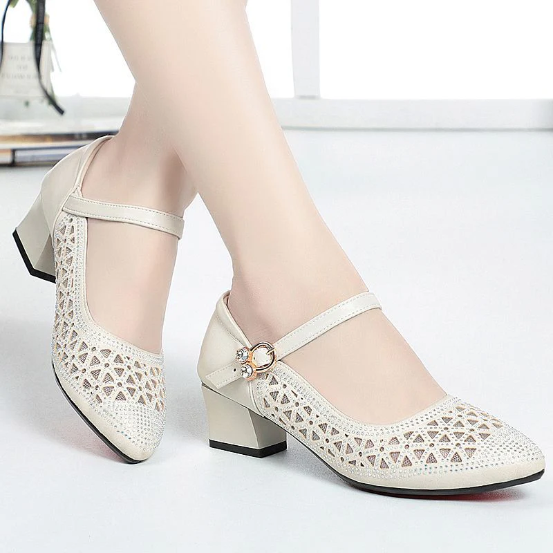 Damen Elegante Pumps mit kunstvollem Riemen und filigranem Detail Heidi Mode - Image 3