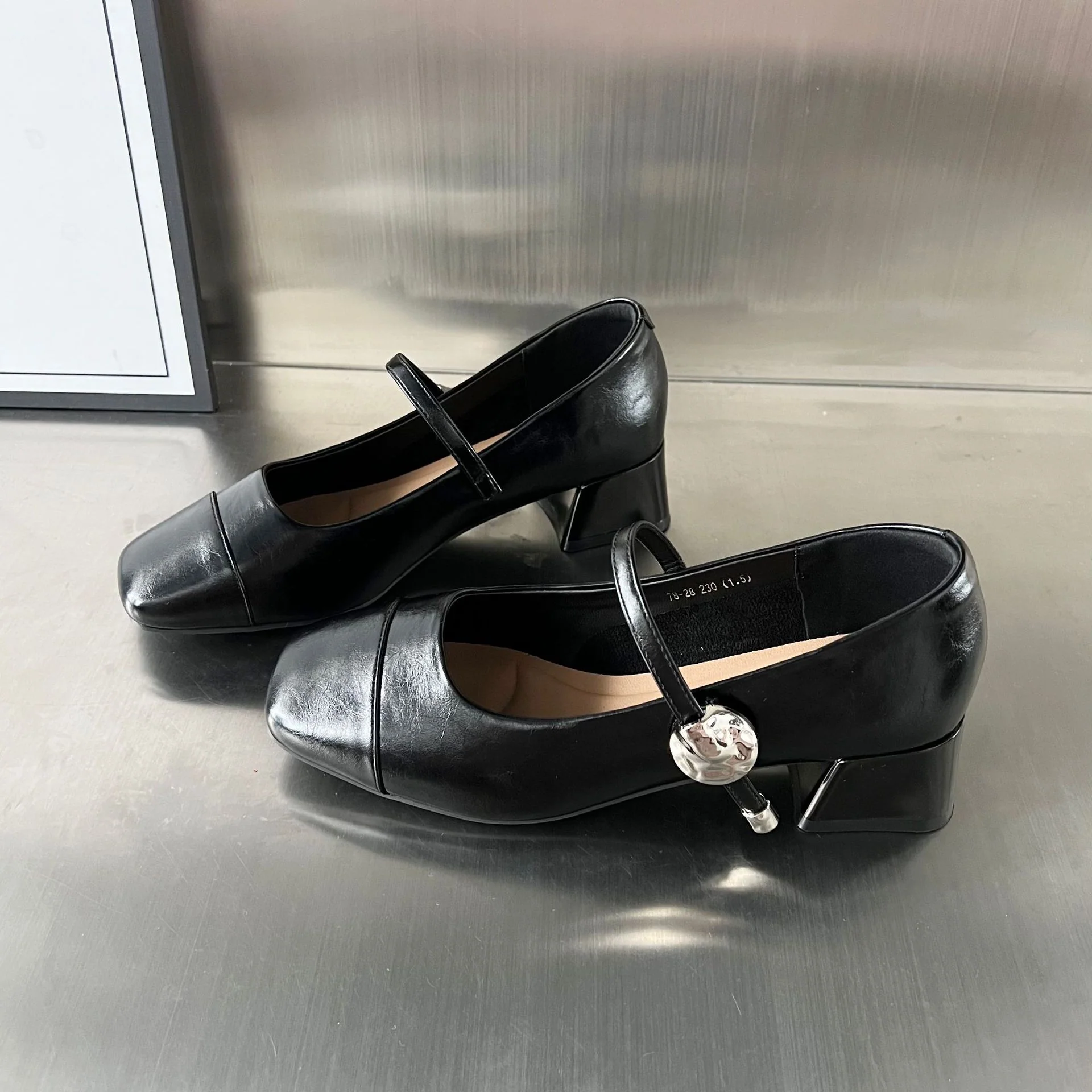 Damen elegante Pumps mit modischem Riemen und bequemer Blockabsatz Heidi Mode - Image 6