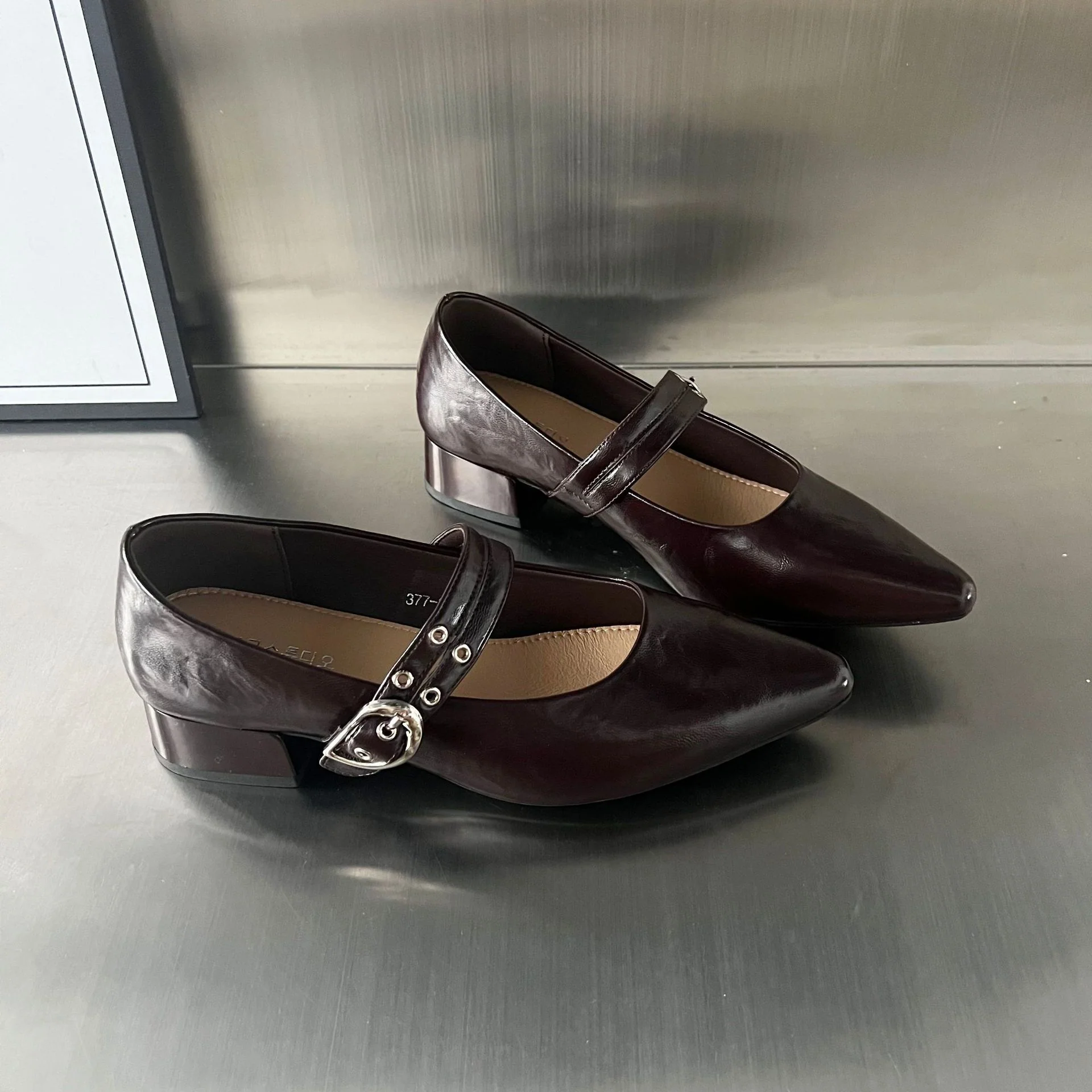 Damen elegante Pumps mit modischem Riemendesign Heidi Mode - Image 4