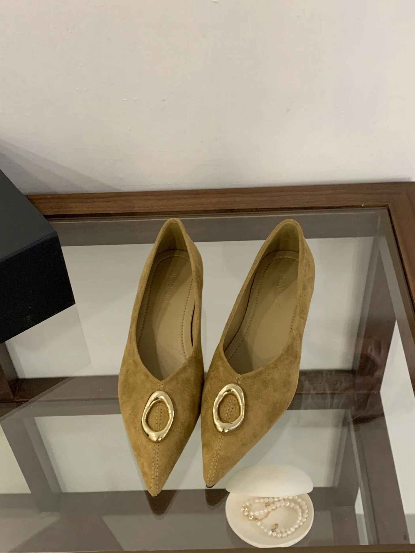 Damen elegante Pumps mit modischer Goldschnalle Heidi Mode - Image 6