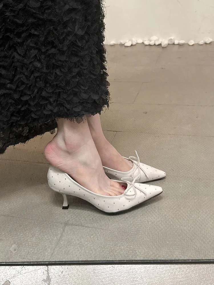 Damen elegante Pumps mit zierlichem Schnürdetail Heidi Mode - Image 7
