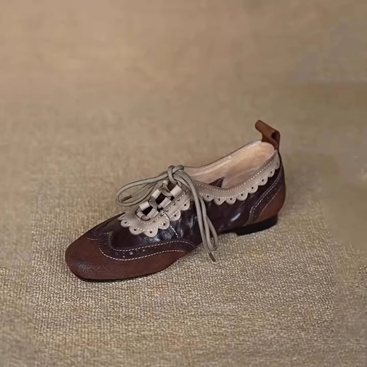 Damen elegante Schnürschuhe mit filigranem Perforationsdesign und komfortablem Futter Heidi Mode - Image 3