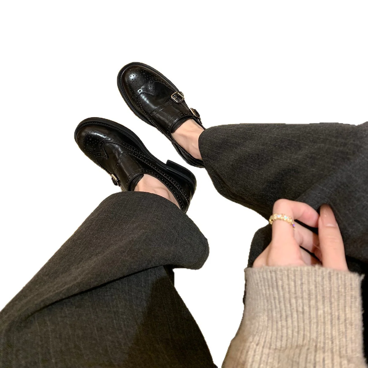 Damen elegante Schnürschuhe mit hochwertiger Schnalle und feiner Brogue-Prägung Heidi Mode - Image 5