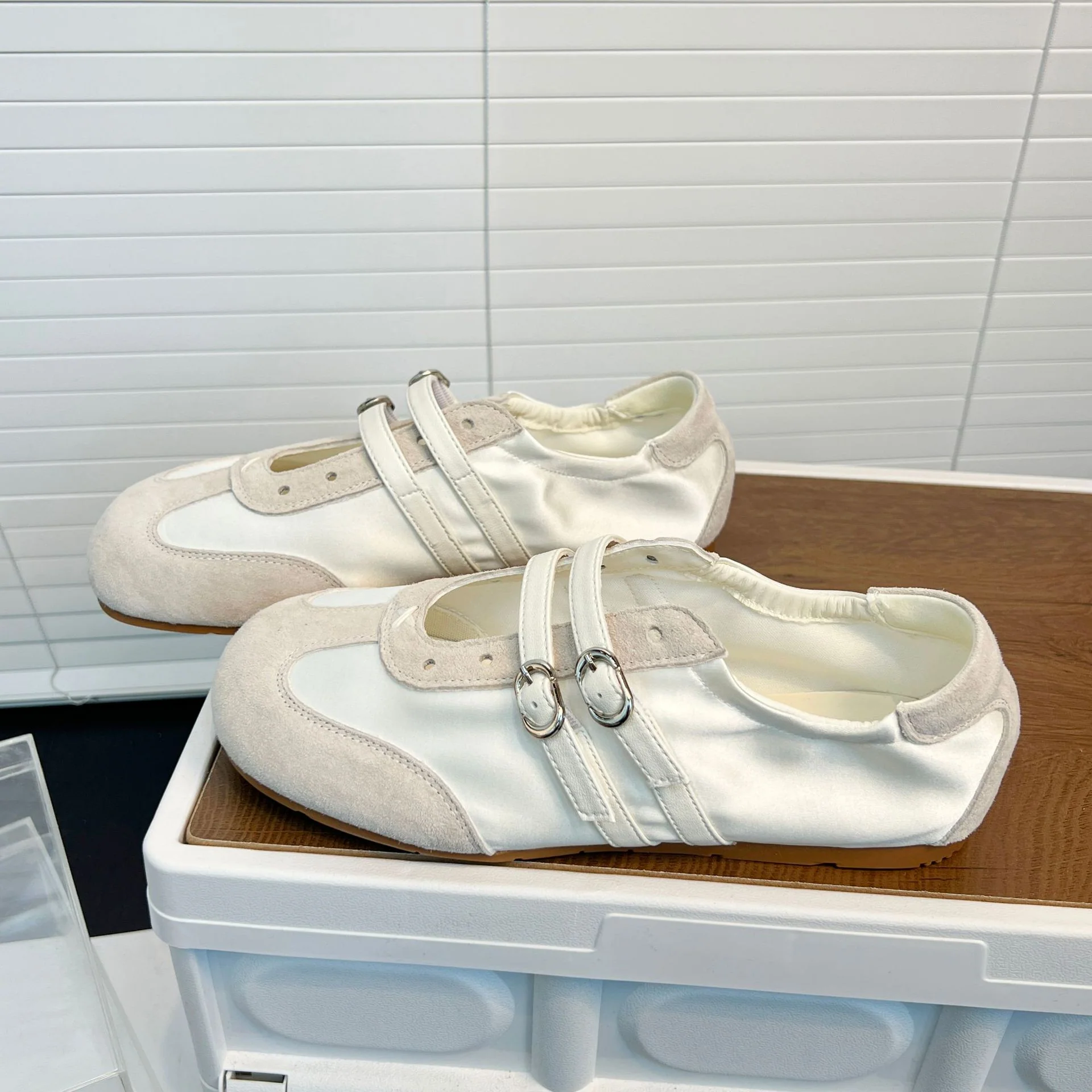 Damen elegante Schnürschuhe mit modischen Doppelriemen Heidi Mode - Image 3