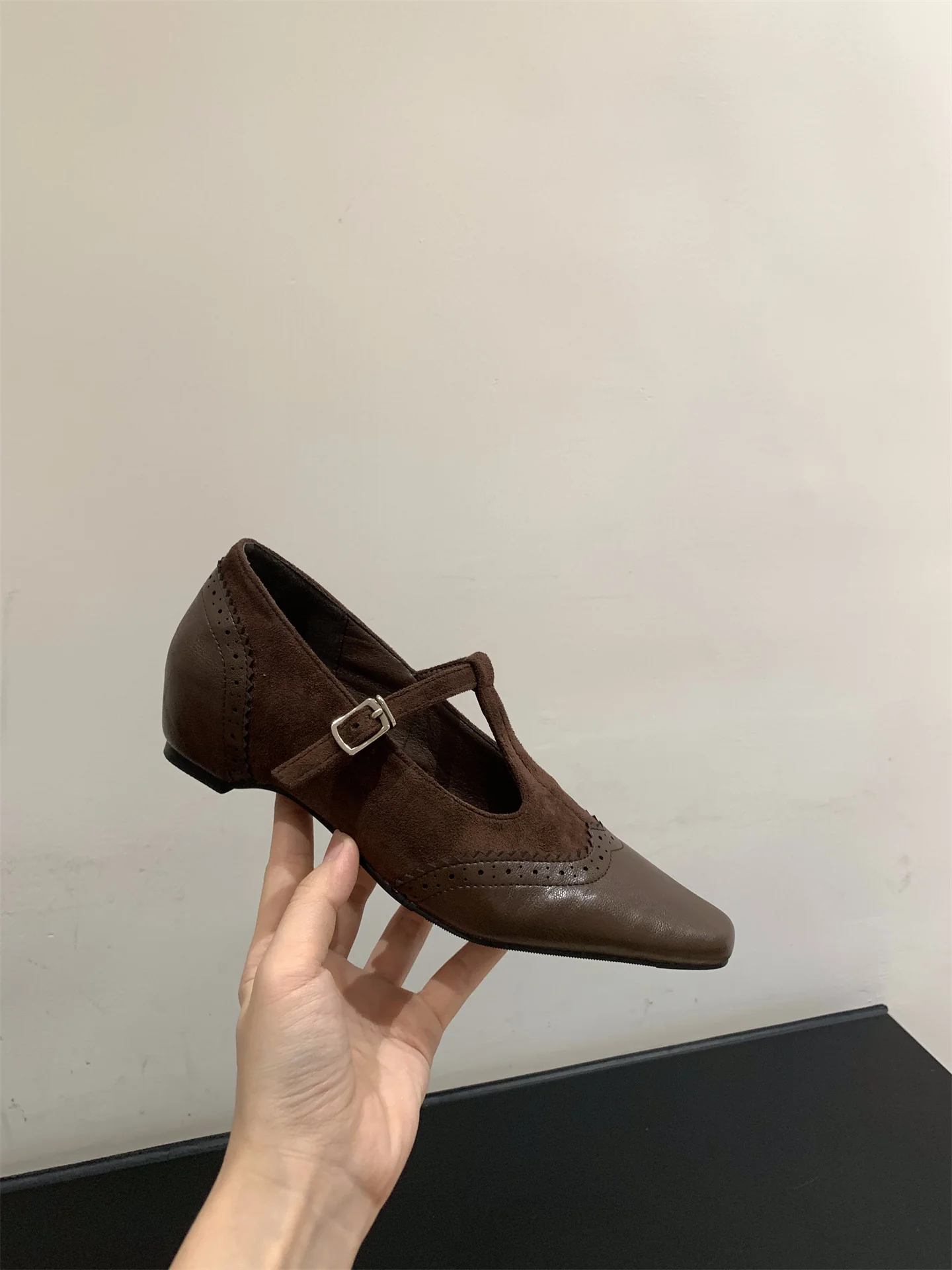 Damen elegante Schnürschuhe mit modischer Schnallenverzierung Heidi Mode - Image 7