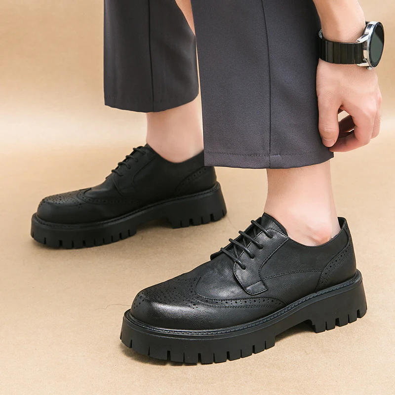 Damen Elegante Schnürschuhe mit robustem Profil und atmungsaktivem Obermaterial Heidi Mode - Image 4