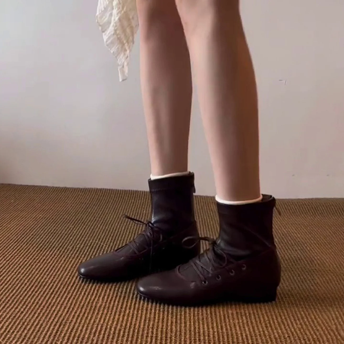 Damen elegante Schnürstiefel aus hochwertigem Leder mit robustem Blockabsatz Heidi Mode - Image 3