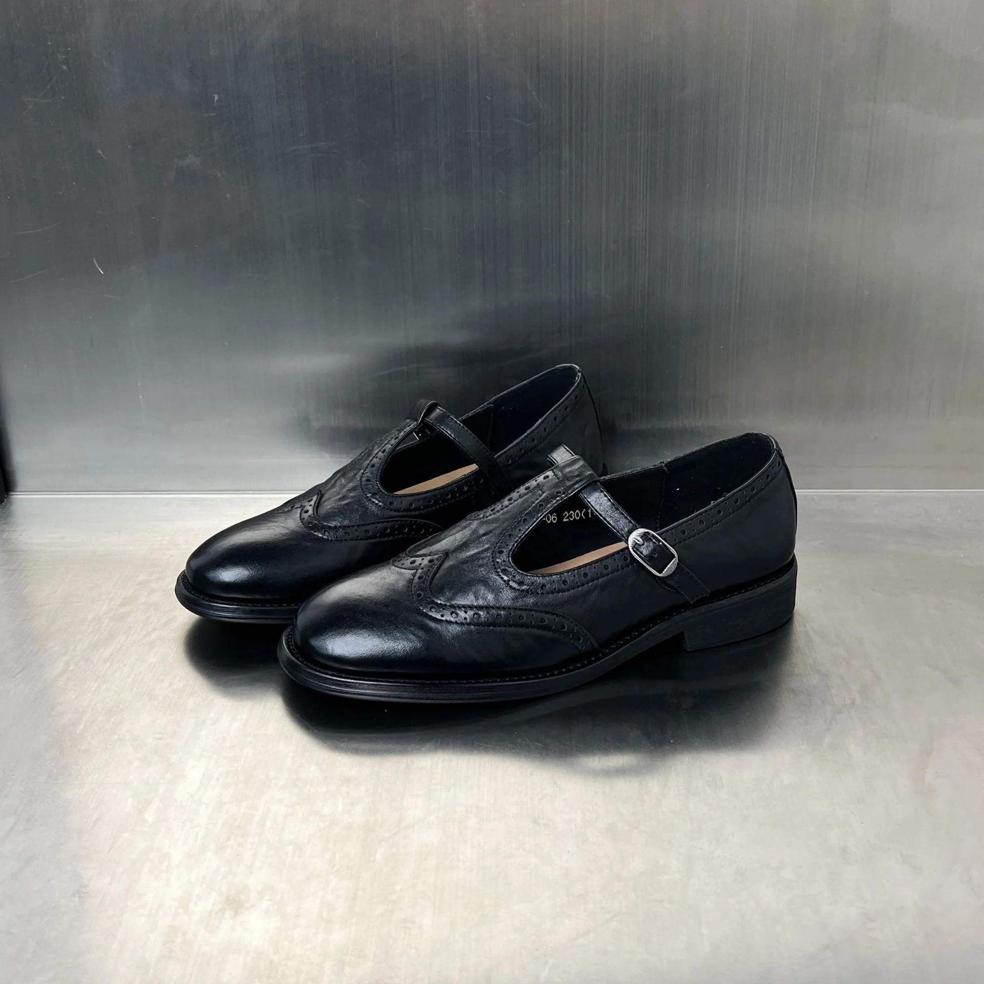 Damen elegante Slipper mit modischen Schnallen und luftigem Design Heidi Mode - Image 6