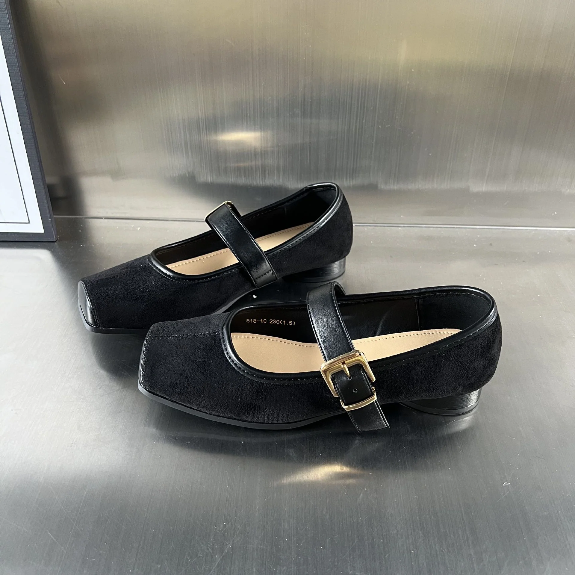 Damen elegante Slipper mit modischer Riemenverzierung und hochwertiger Veloursoberfläche Heidi Mode - Image 7