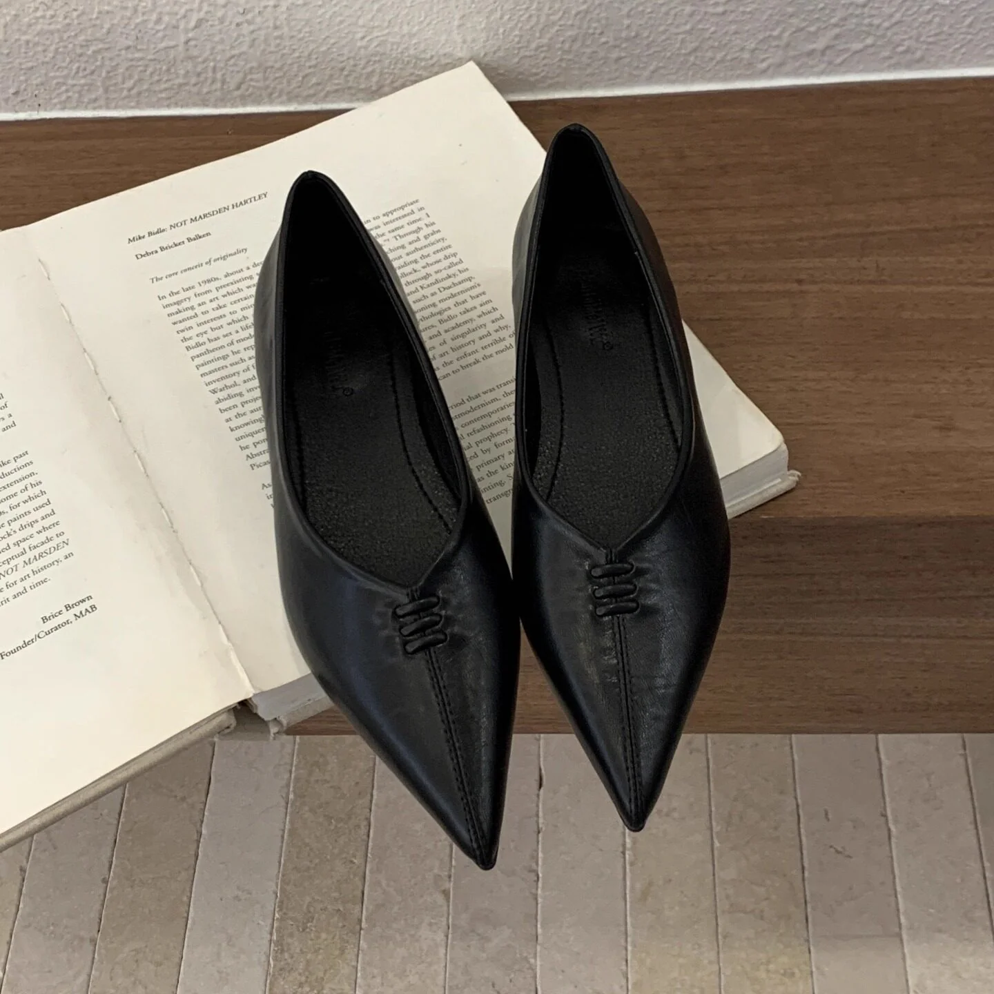 Damen Elegante spitze Ballerinas mit Silberner Metallic-Oberfläche Heidi Mode - Image 6