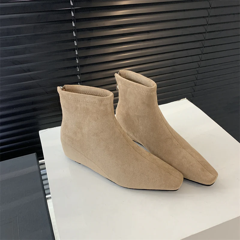 Damen elegante Stiefeletten mit modischer spitz zulaufender Form und bequemem Blockabsatz Heidi Mode - Image 6