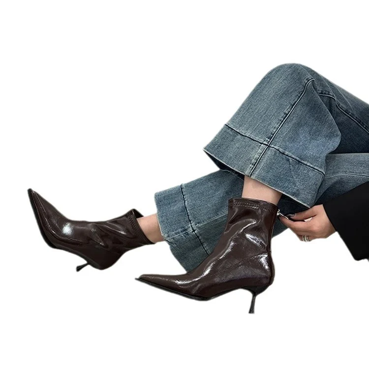 Damen elegante Stiefeletten mit spitz zulaufender Zehenpartie und modischem Glanz Heidi Mode - Image 5