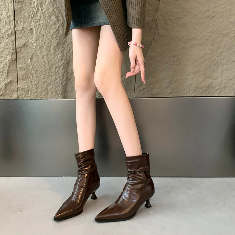 Damen Elegante Stiefeletten mit Spitzem Zehenbereich und Lässigem Schlupfdesign Heidi-Mode - Image 10