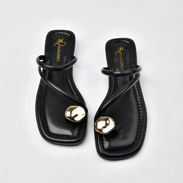 Damen Elegante und Modische Riemchensandalen mit Einzigartigem Metallakzent Heidi-Mode - Image 6