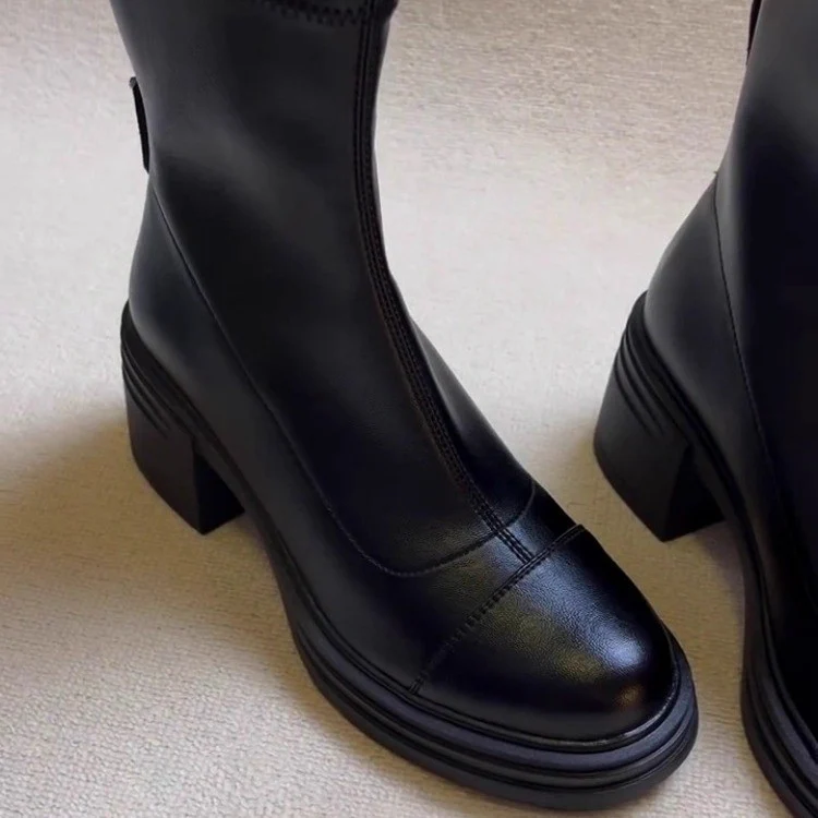 Damen Elegante und modische Stiefeletten mit hohem Blockabsatz und seitlichem Reißverschluss Heidi Mode - Image 2