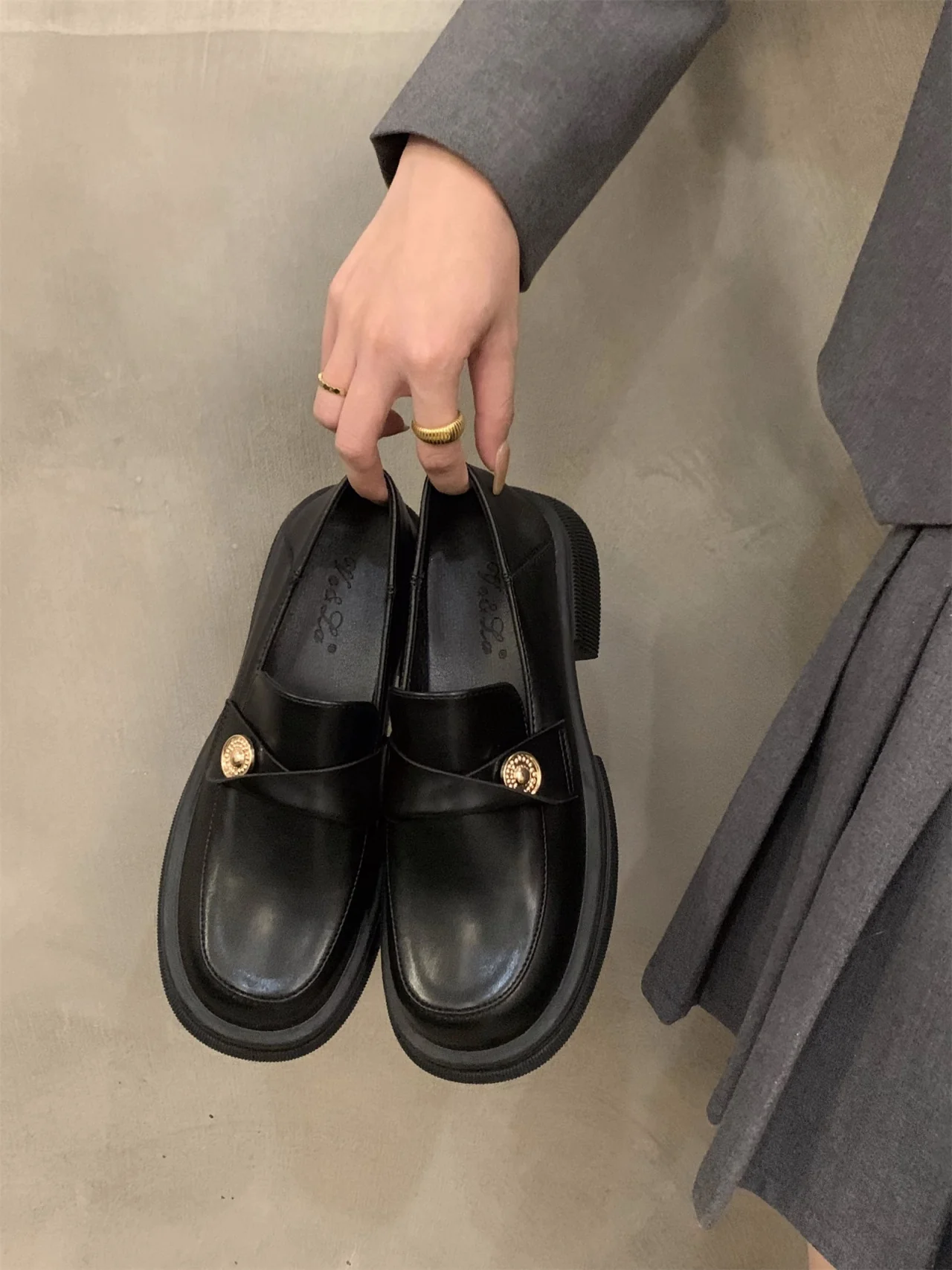 Damen eleganter Lackleder-Mokassin mit trendiger Schnalle Heidi Mode - Image 7