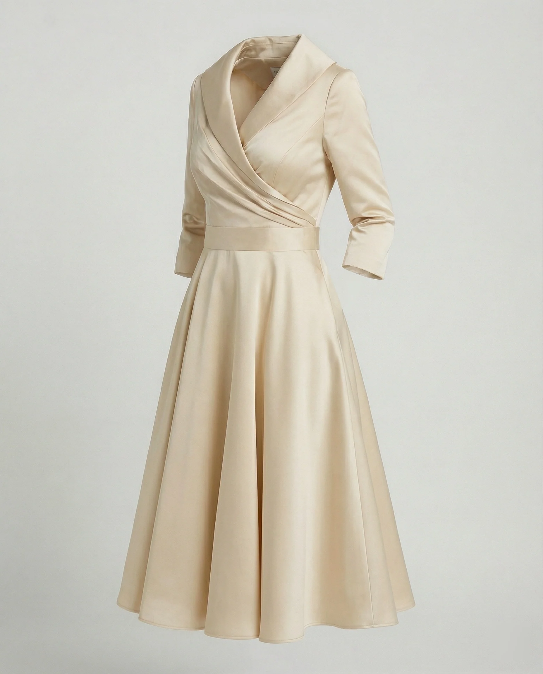 Elegantes Wickelkleid mit breitem Kragen - Image 7