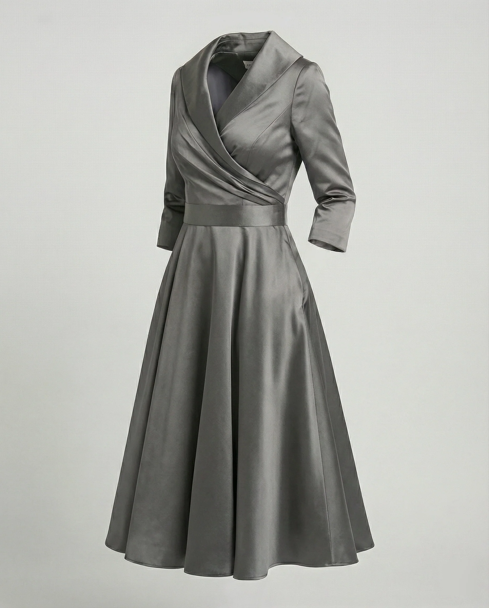 Elegantes Wickelkleid mit breitem Kragen - Image 9