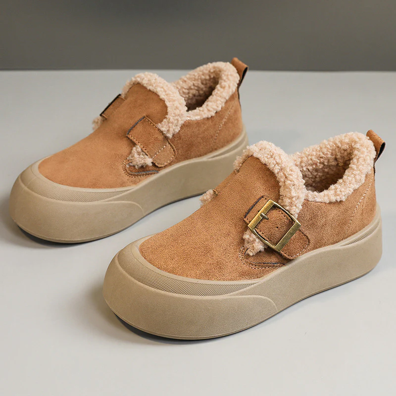 Damen Flauschige Slipper mit praktischer Schnalle Heidi Mode - Image 2